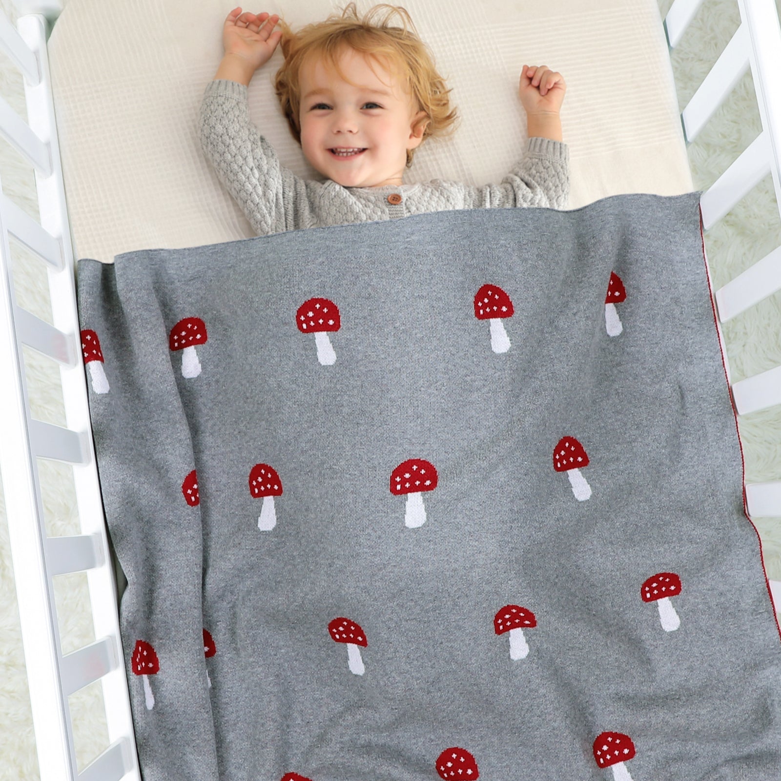 Lovely Mushroom Pattern Printed Solid Color Knitted Blanket Cotton Baby Blankets Wholesale