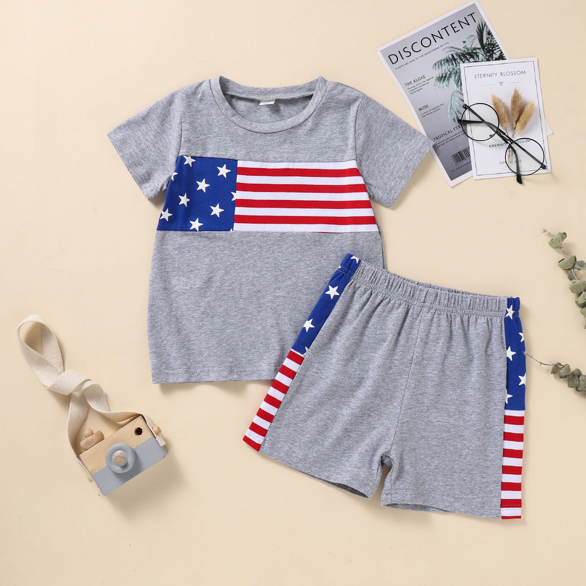 2022 Summer Boys New Independence Day Flag Print Round Neck Short Sleeve T-Shirt Pants Middle and Small Children's Two-piece Suit Wholesale Kids Clothing